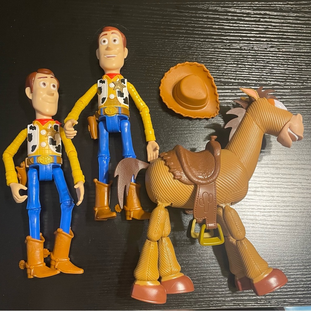 Disney Pixar Toy Story Talking Woody  Bullseye 9" Poseable Figure 2017/2018 4 Pc